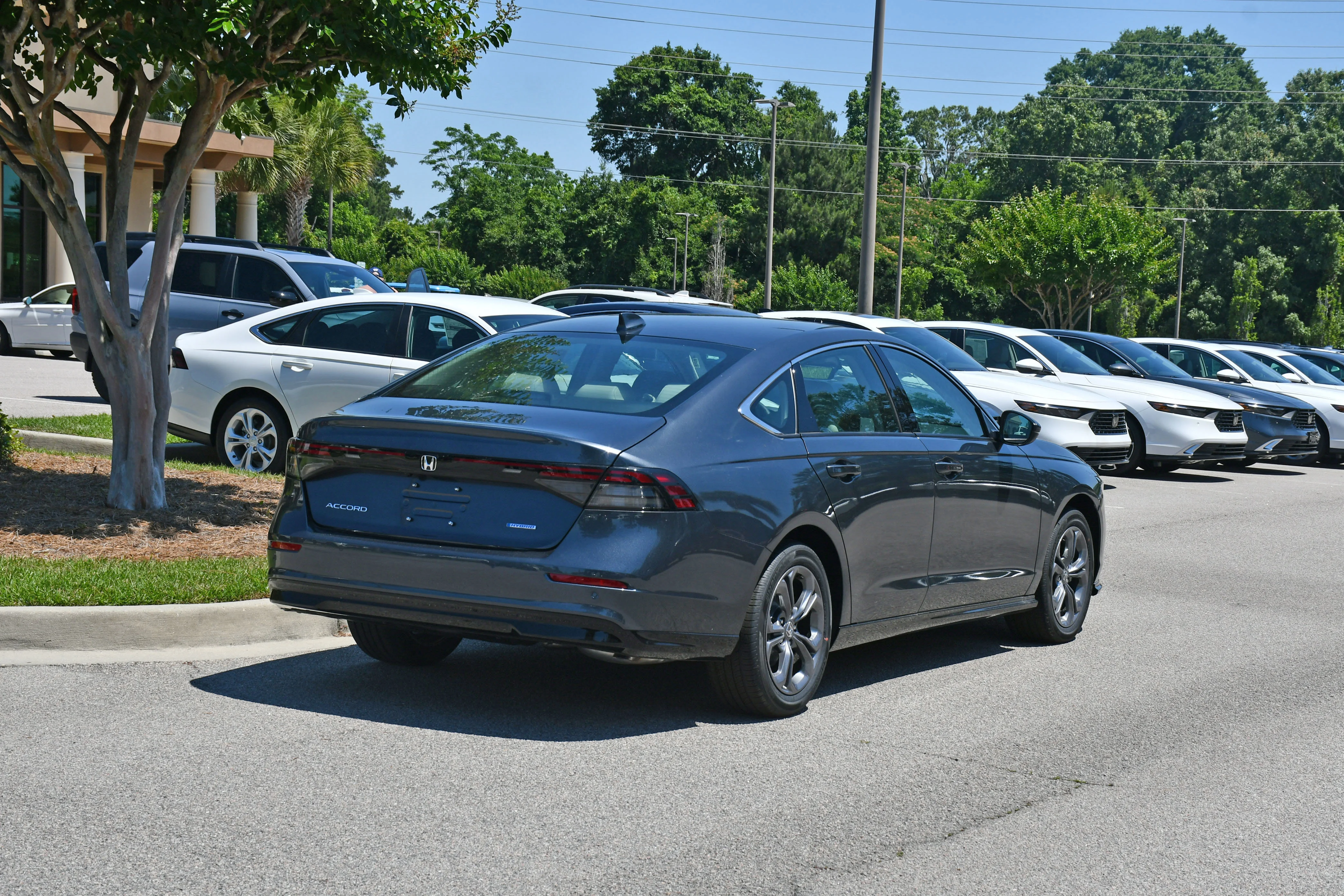 New 2026 Meteorite Gray Metallic Honda EX-L image 2