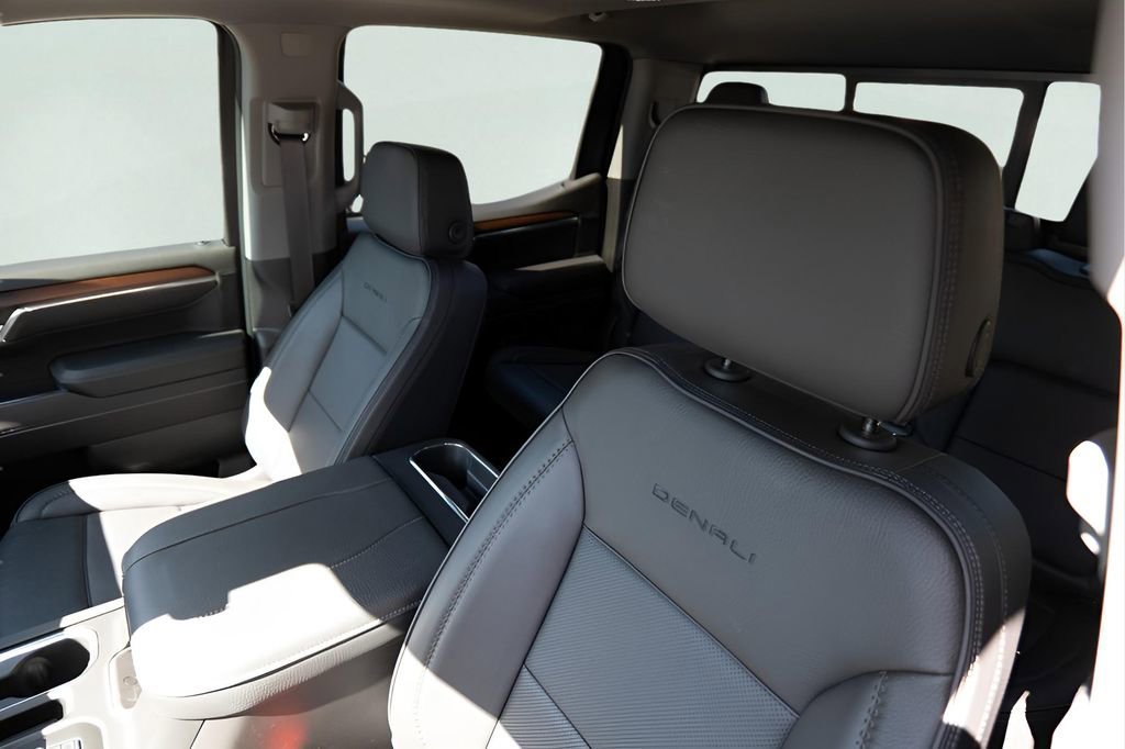 2026 GMC Sierra 1500 Denali - Photo 10