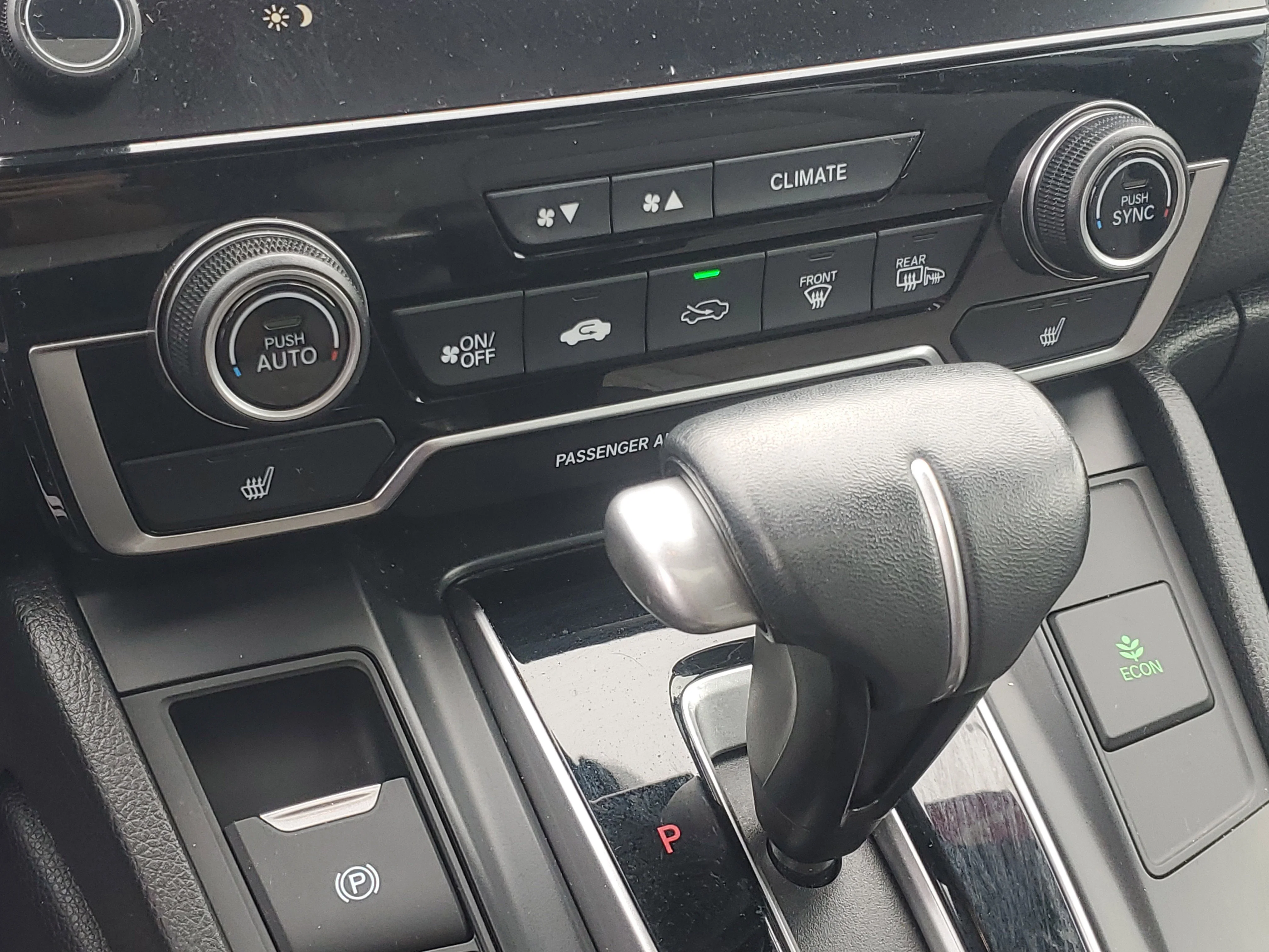 Used 2019 Gunmetal Metallic Honda Touring image 30
