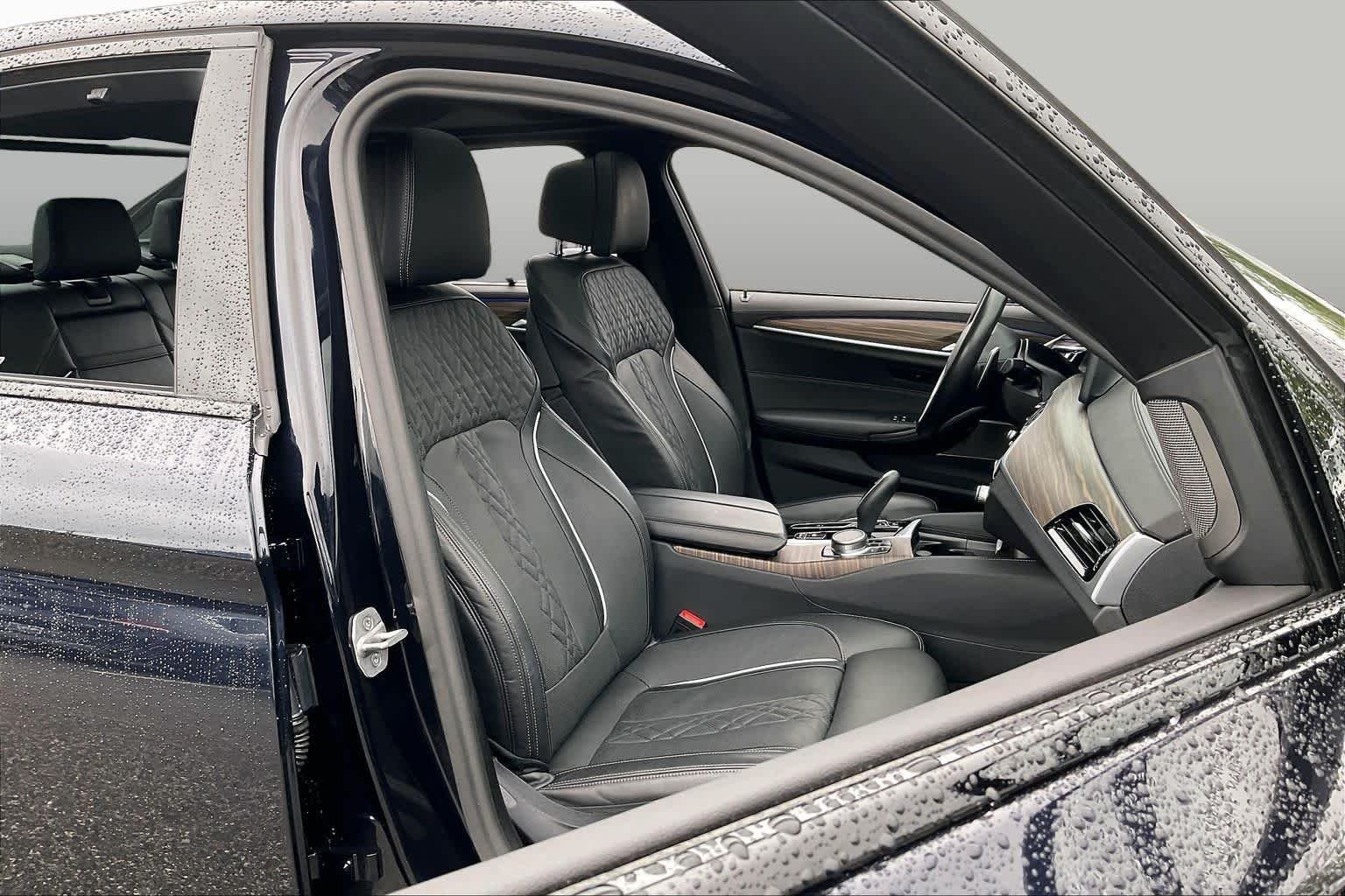 Pre-Owned 2023 BMW 540i 540i XDrive