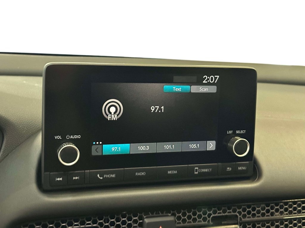 Used 2024  Honda Sport image 2