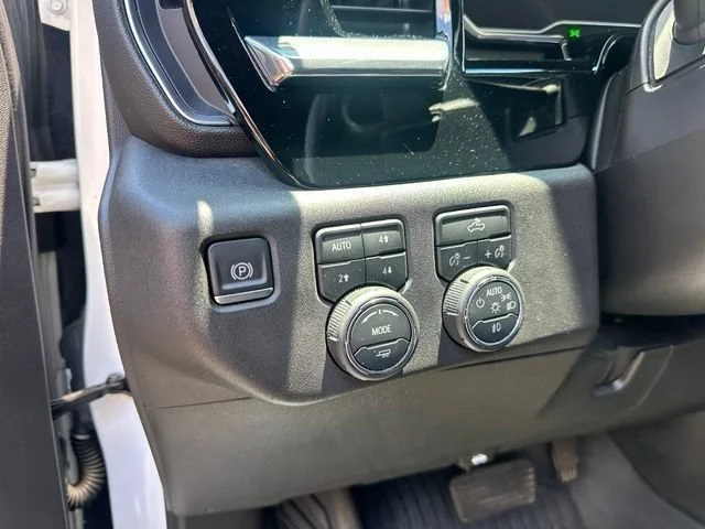Used 2024 Summit White Chevrolet RST image 12