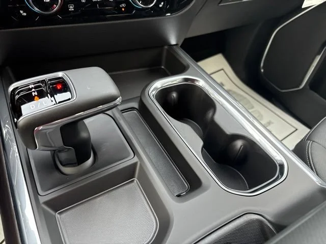 2026 GMC Sierra 1500 SLT - Photo 33