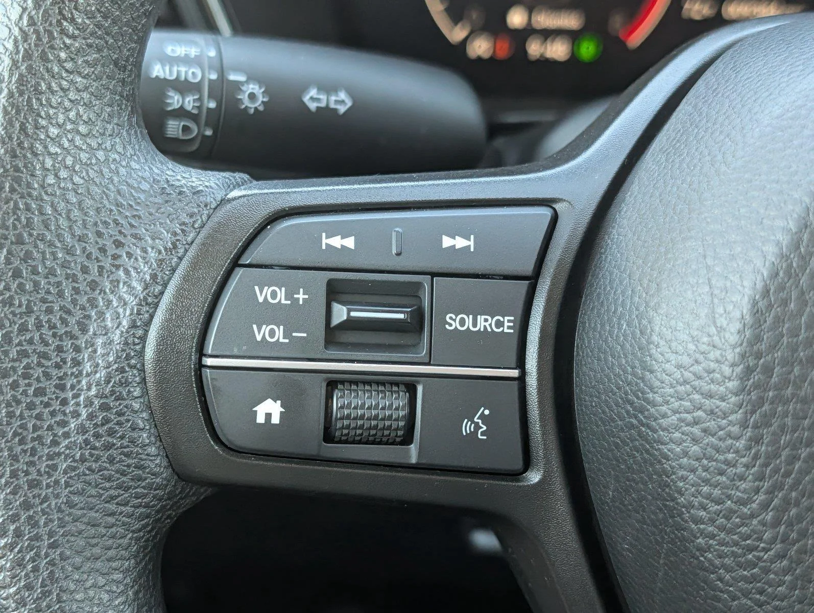 Used 2025 Urban Gray Pearl Honda EX image 22