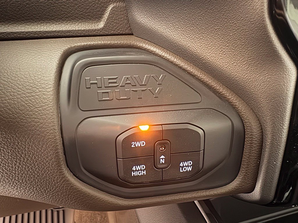 New 2027 Molten Red Pearl-Coat Exterior Paint RAM Laramie image 29