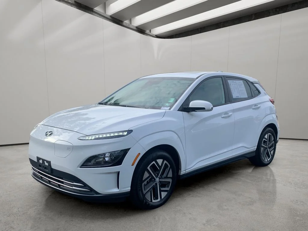 Certified Used 2023 Lunar White Hyundai SEL image 1