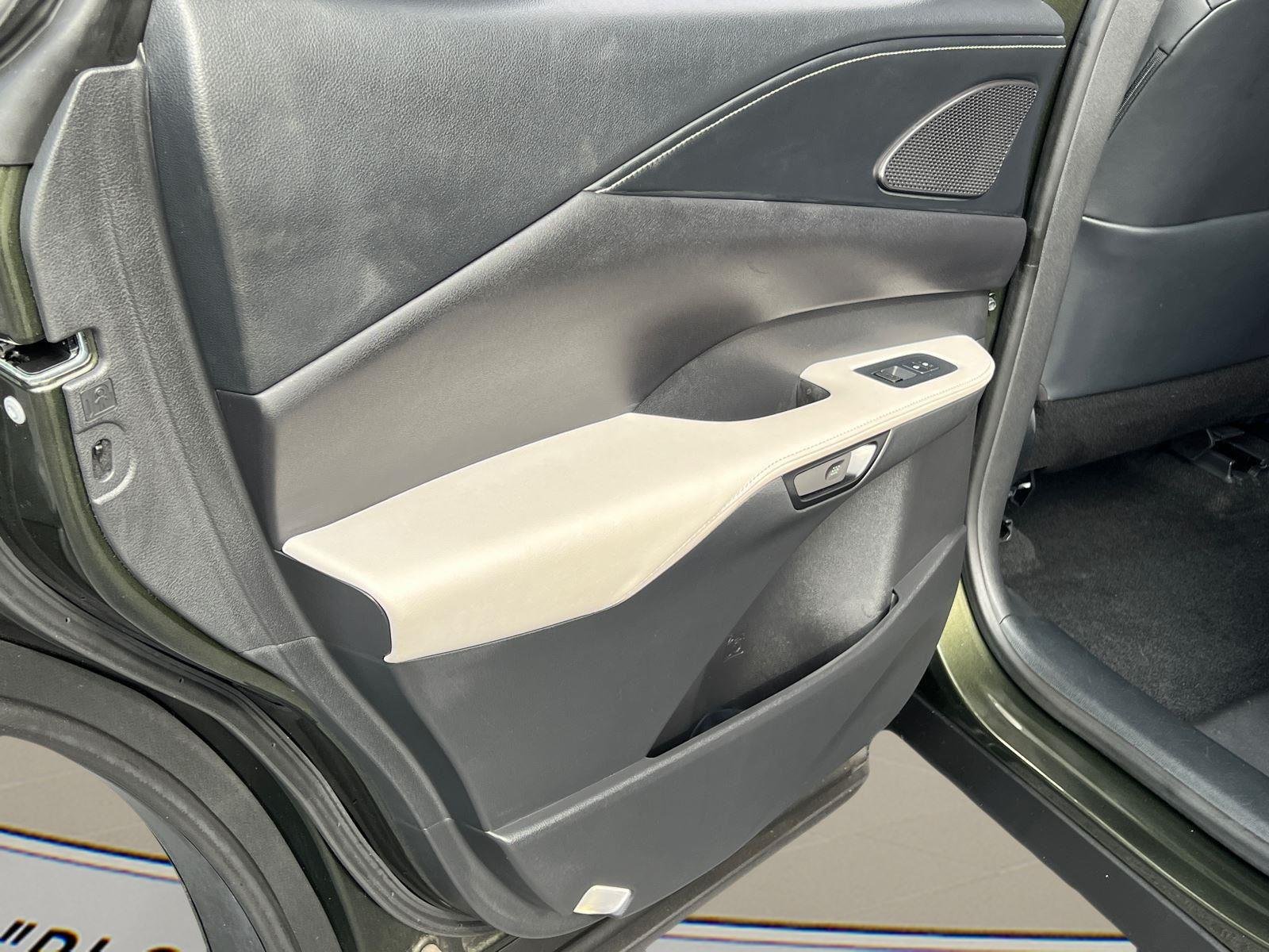 2023 Lexus RX 350 - Photo 23