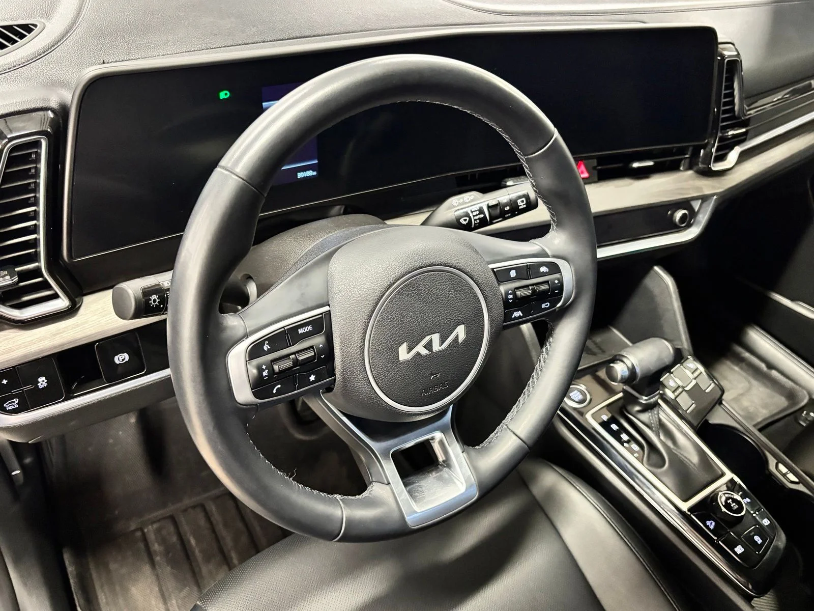 Used 2024 White Kia X-Line image 16