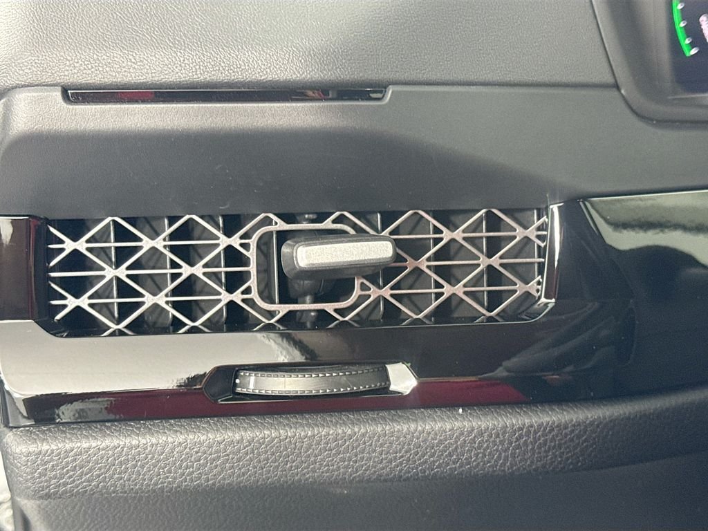 New 2026 Solar Silver Metallic Honda Touring image 15