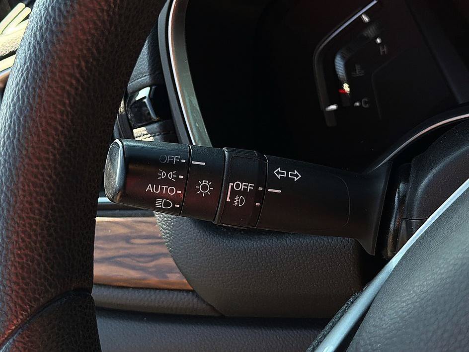 Used 2019 Crystal Black Pearl Honda EX image 20