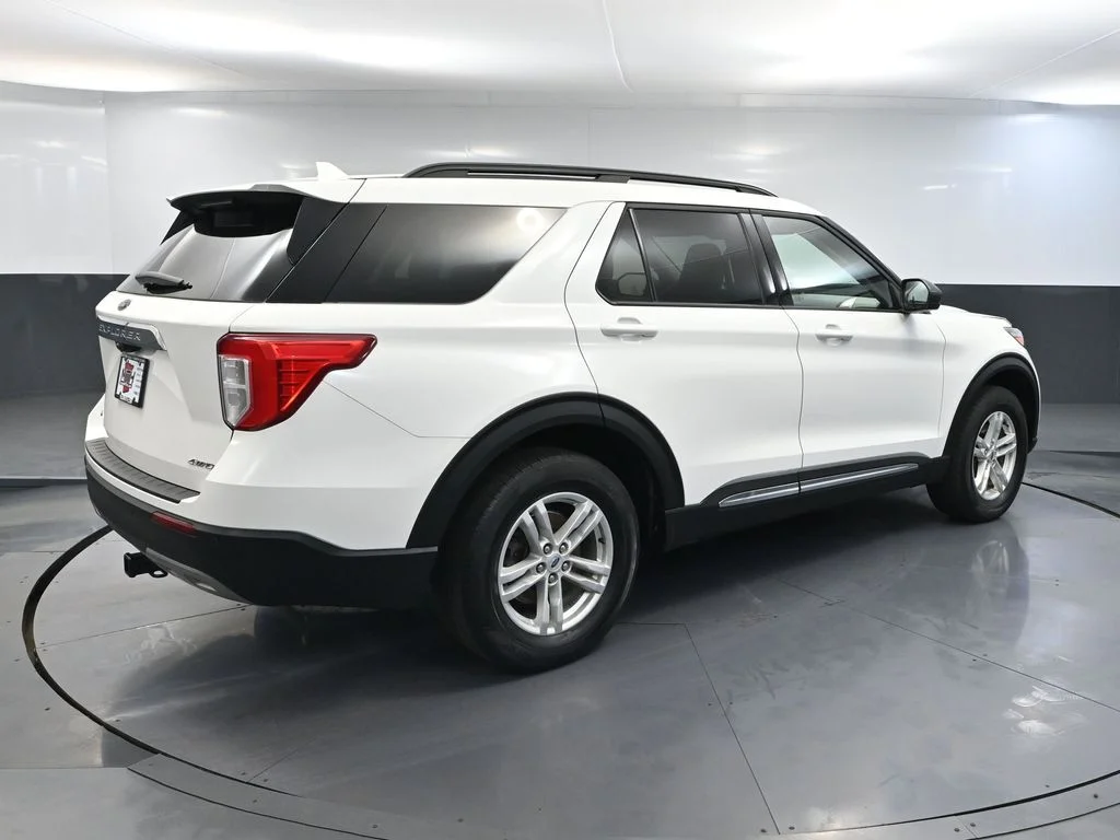 Certified Used 2022 White Ford XLT image 6