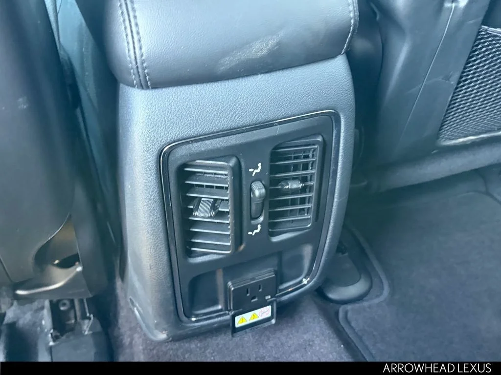 Used 2018 White Jeep Laredo E image 28
