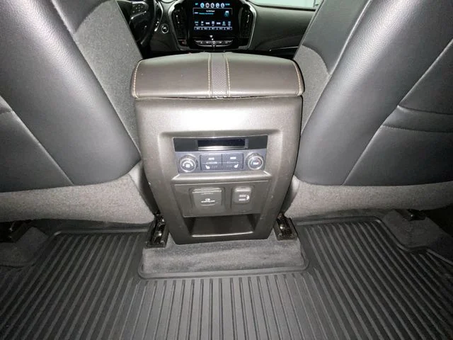 Used 2019 Silver Chevrolet Premier image 29