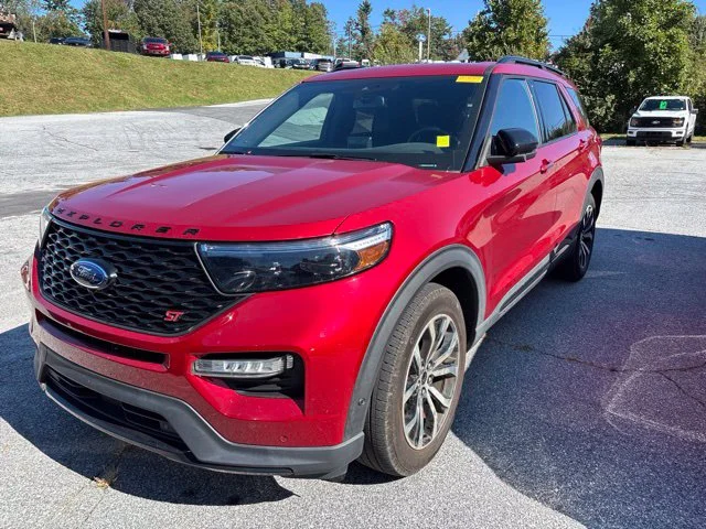 Used 2020 Red Ford ST image 4