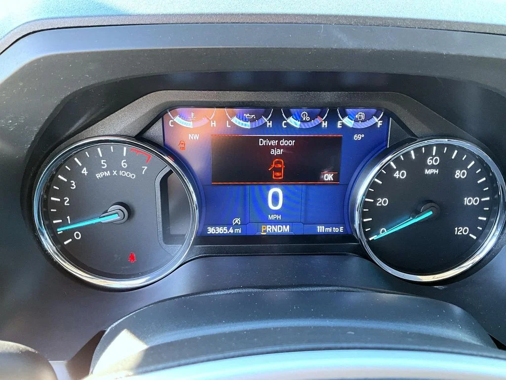 Used 2024 Red Ford XLT image 14