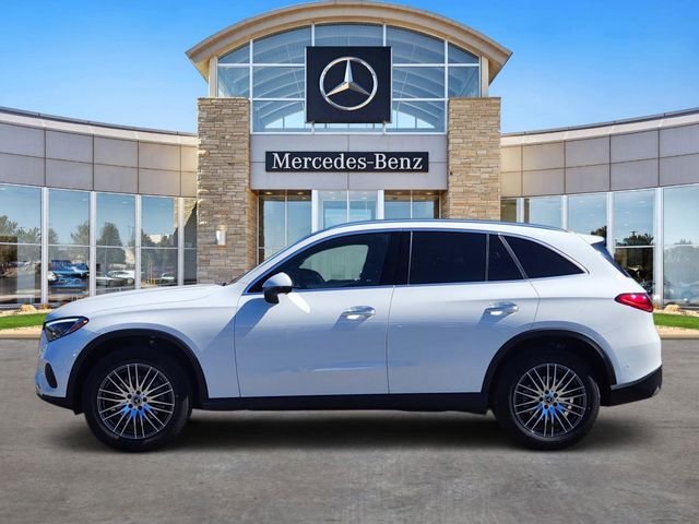 Used 2026 Polar White Mercedes-Benz GLC 300 image 2