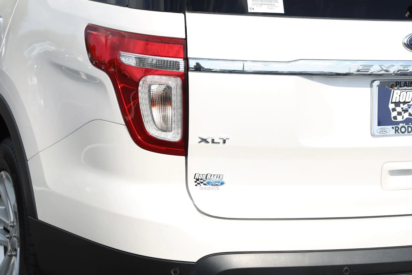 Used 2013 White Platinum Metallic Tri-Coat Ford XLT image 17