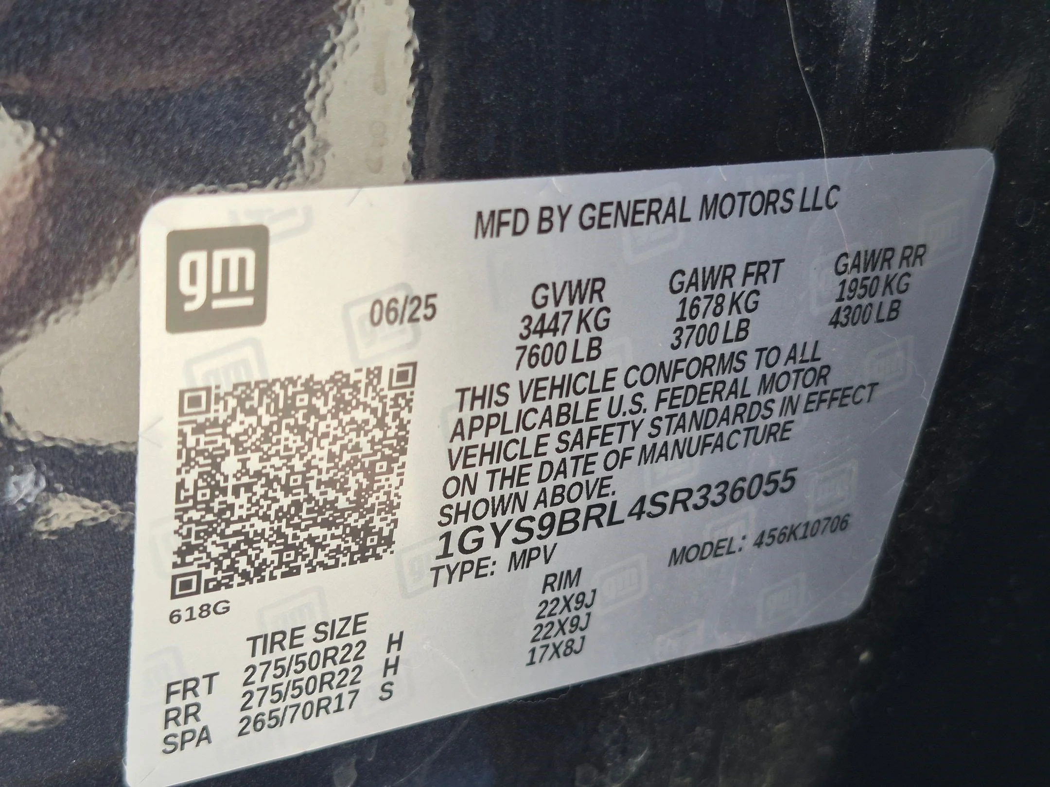 Used 2025 Galactic Gray Metallic Cadillac 4WD Premium Luxury image 32