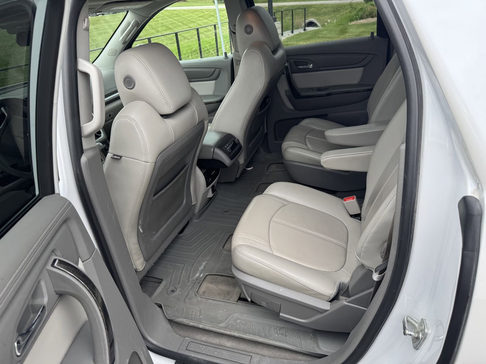 Used 2017 White GMC Limited image 6