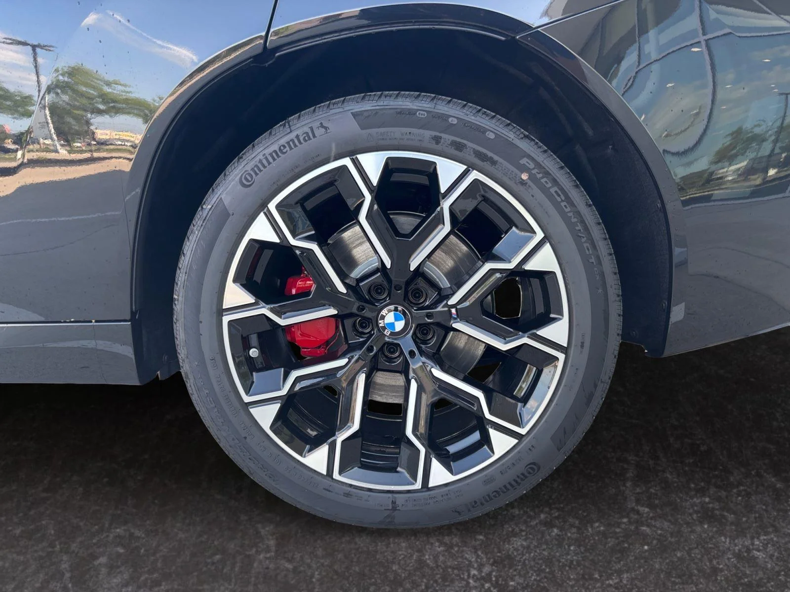 New 2026 Black Sapphire Metallic BMW 30 xDrive image 29