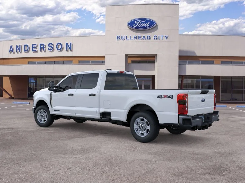 New 2026 Oxford White Ford XLT image 4