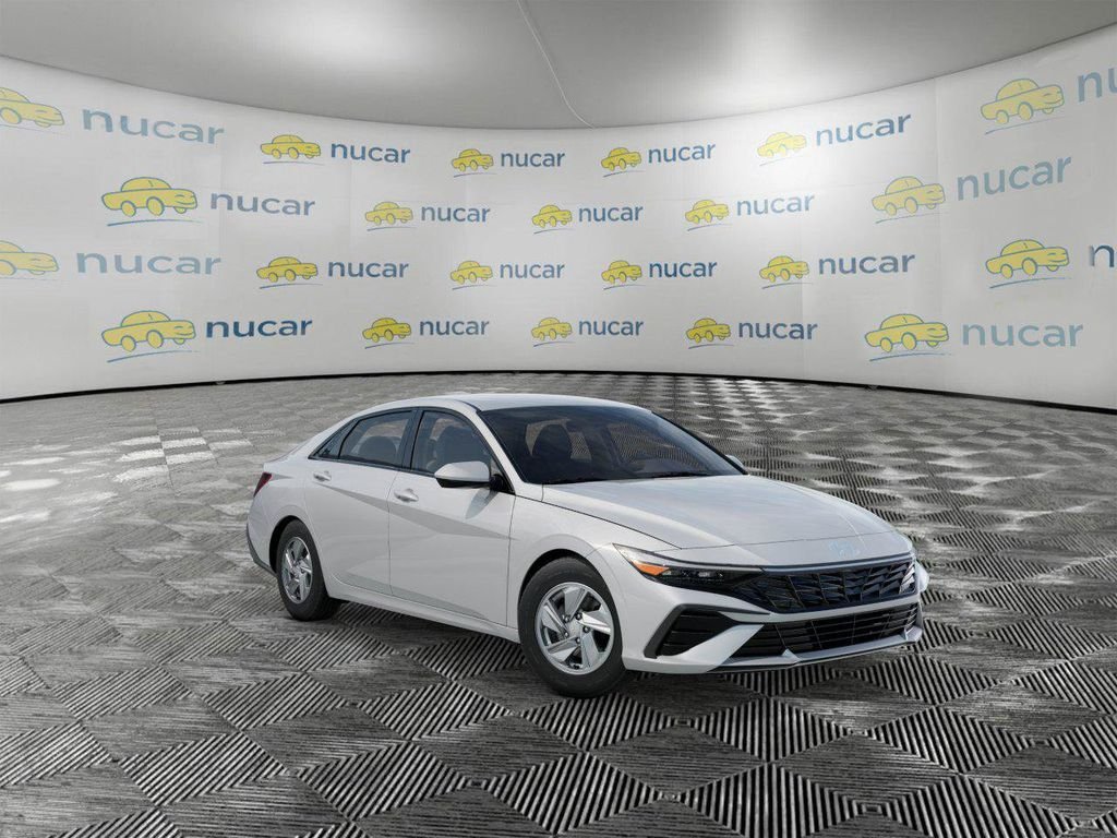 New 2026 White Hyundai SE image 2