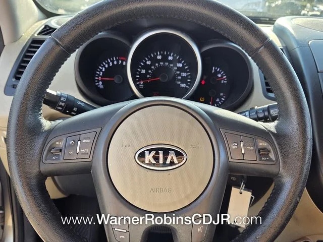 Used 2012 Silver Kia Exclaim image 29