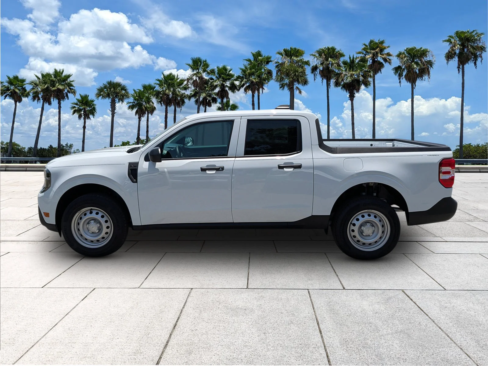 New 2026 Oxford White Ford XL image 4