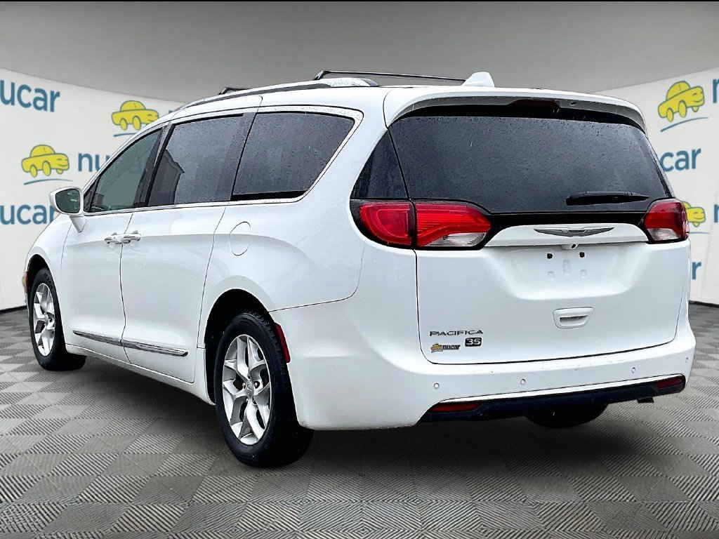 Used 2020 Bright White Clearcoat Chrysler Touring L image 4