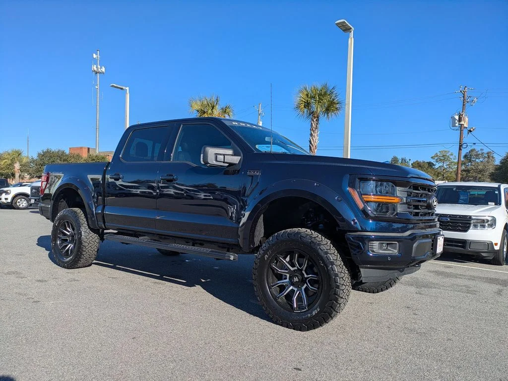 New 2026 Antimatter Blue Metallic Ford XLT image 2