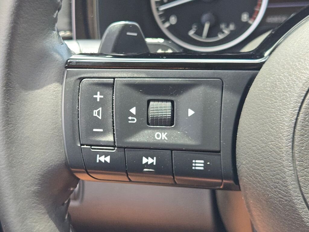 Used 2024 Black Nissan SL image 33