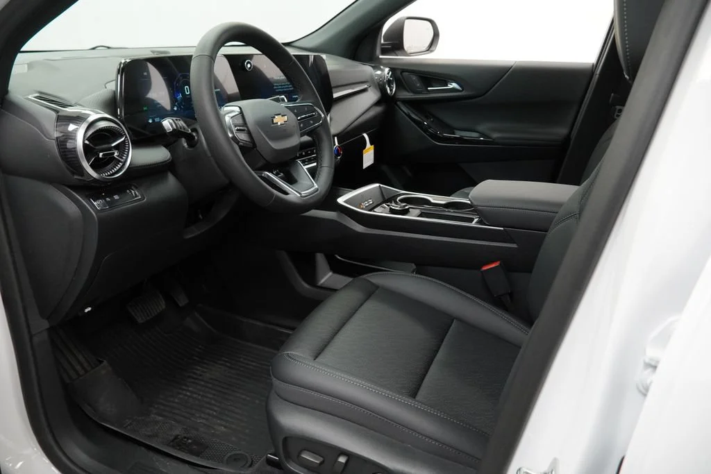 New 2026 Summit White Chevrolet LT image 11