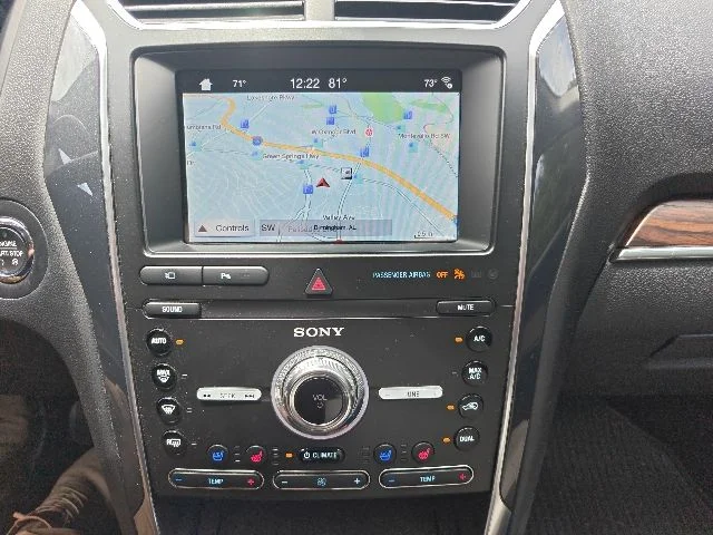 Used 2019 White Ford Limited image 11