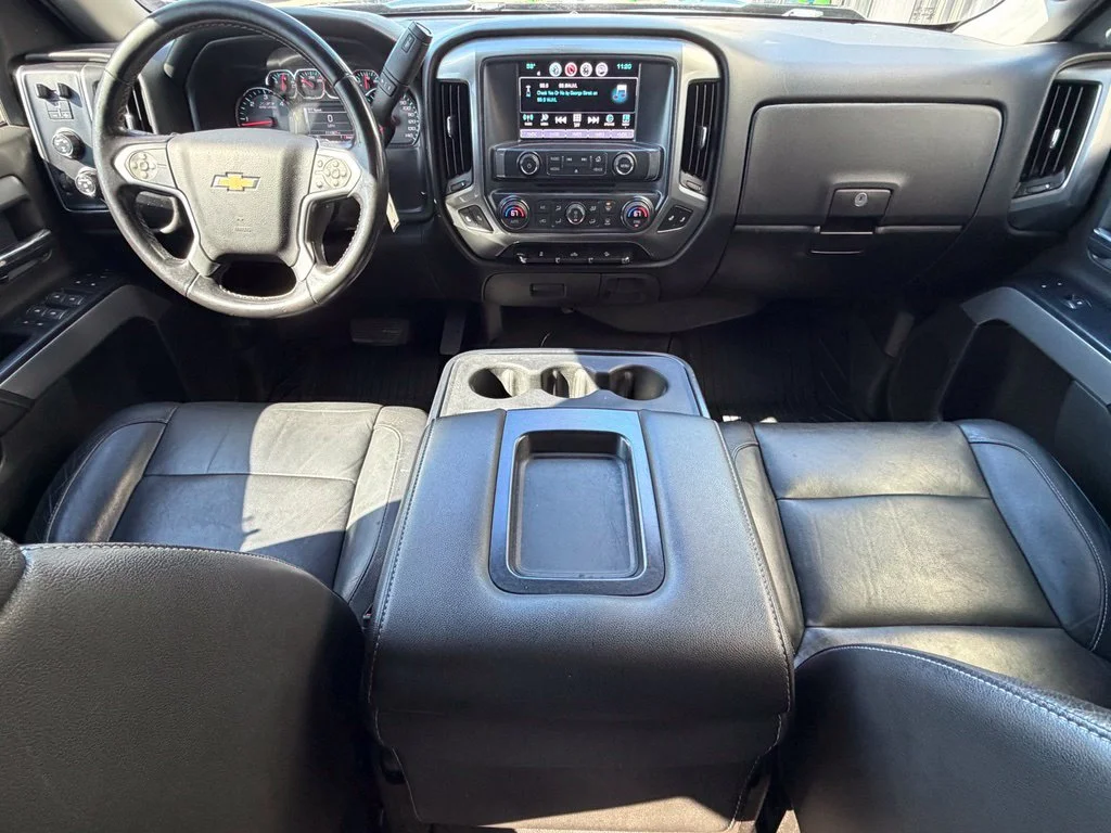 Used 2018 Black Chevrolet LT image 8