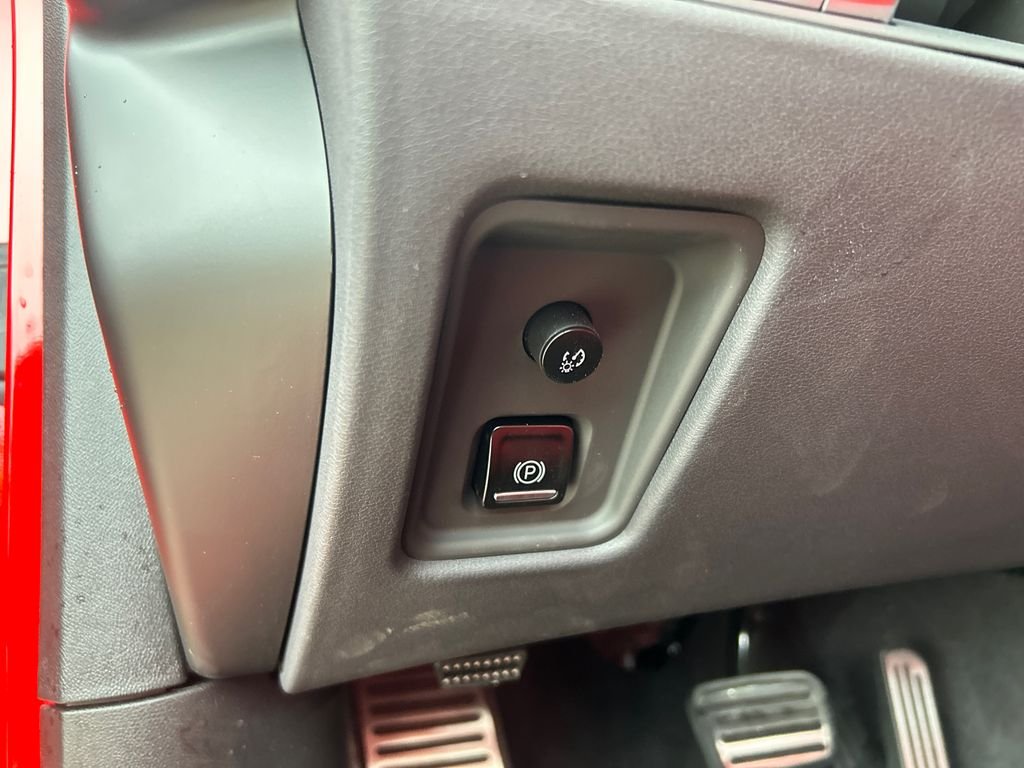 Used 2023 Red Chevrolet Stingray image 13