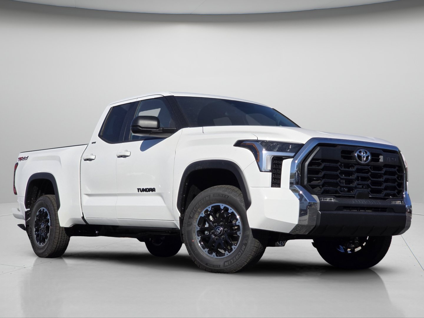 New 2026 Ice Cap Toyota SR5 image 2