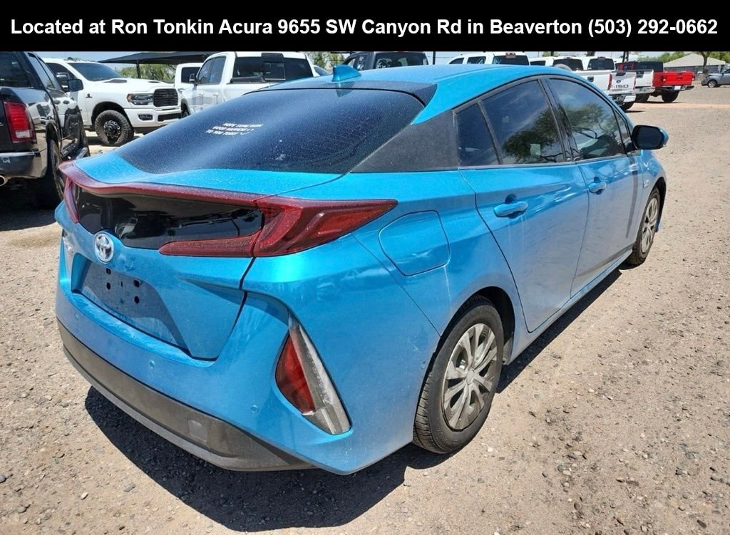 Used 2018 Blue Magnetism Toyota Advanced image 5