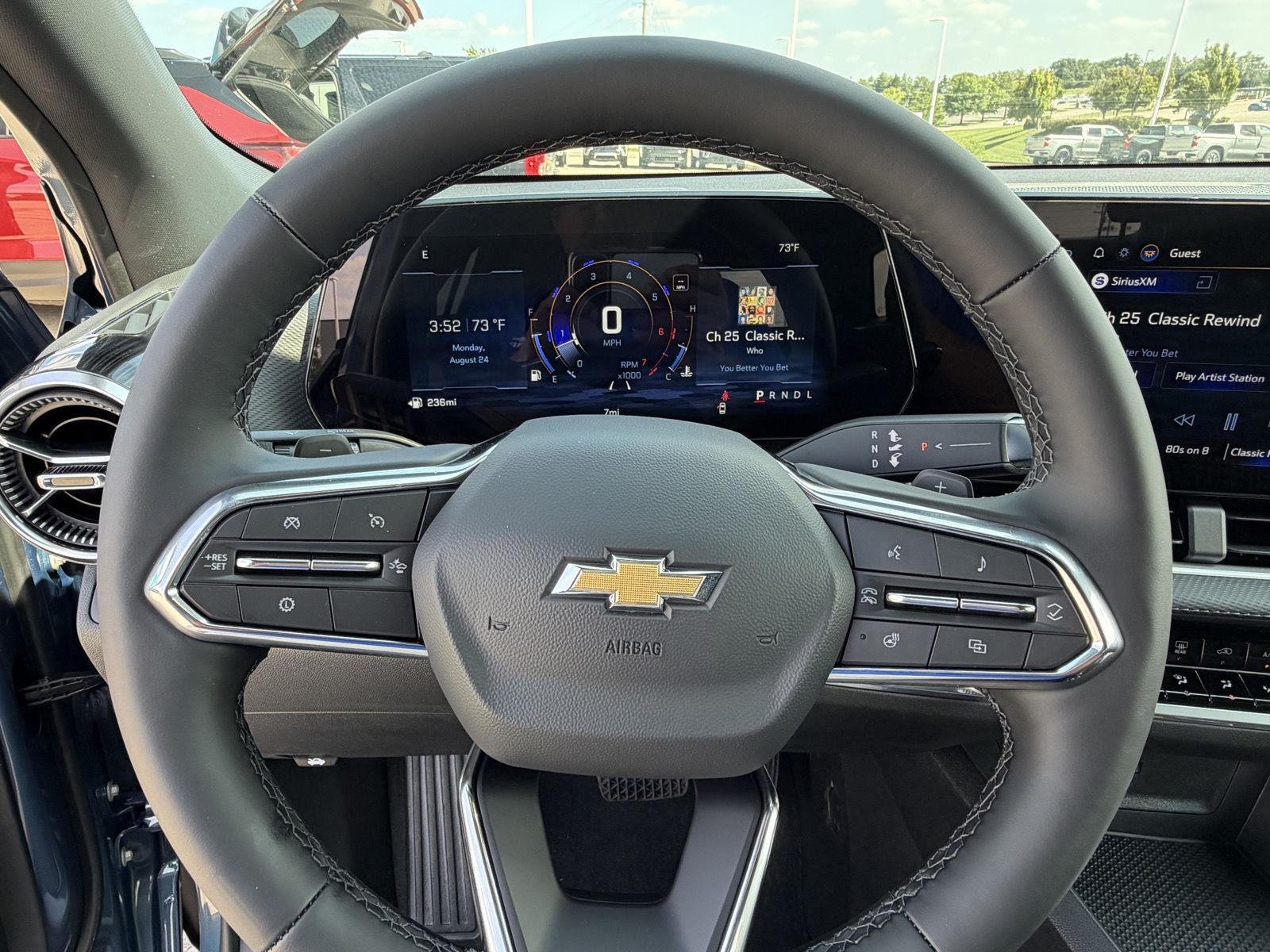 2027 Chevrolet Equinox LT - Photo 12