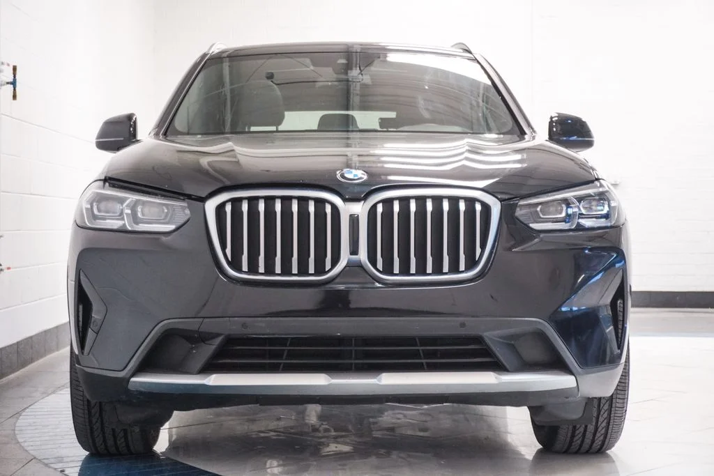 Used 2022 Black BMW sDrive30i image 40