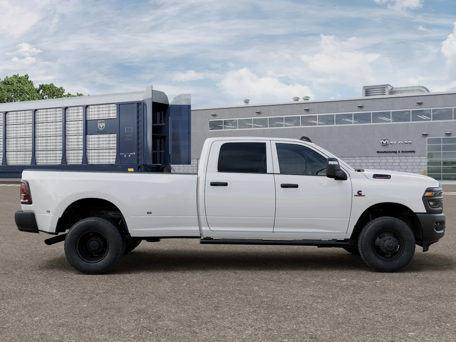 New 2026 Bright White Clear-Coat Exterior Paint RAM TRADESMAN image 12