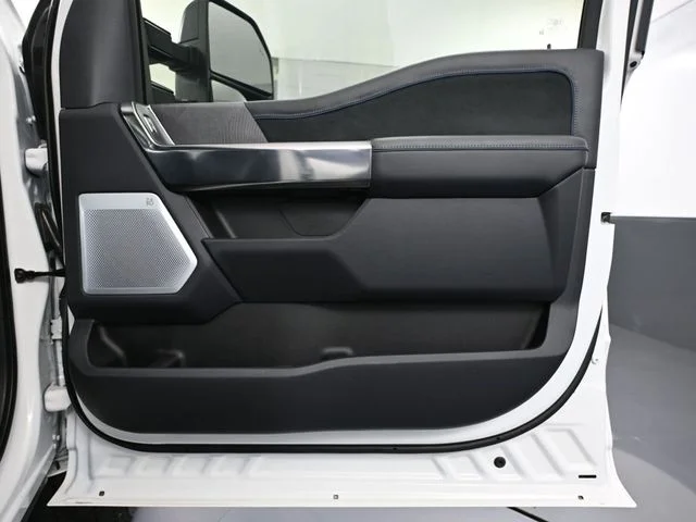 2025 Ford F-250 Super Duty Platinum - Photo 49