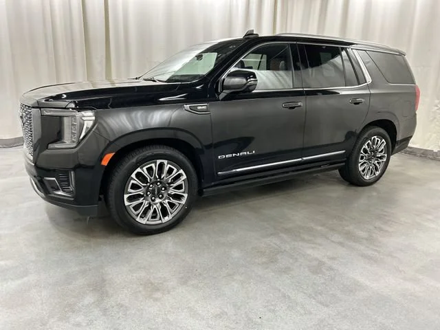 Used 2023 Onyx Black GMC Denali Ultimate image 2