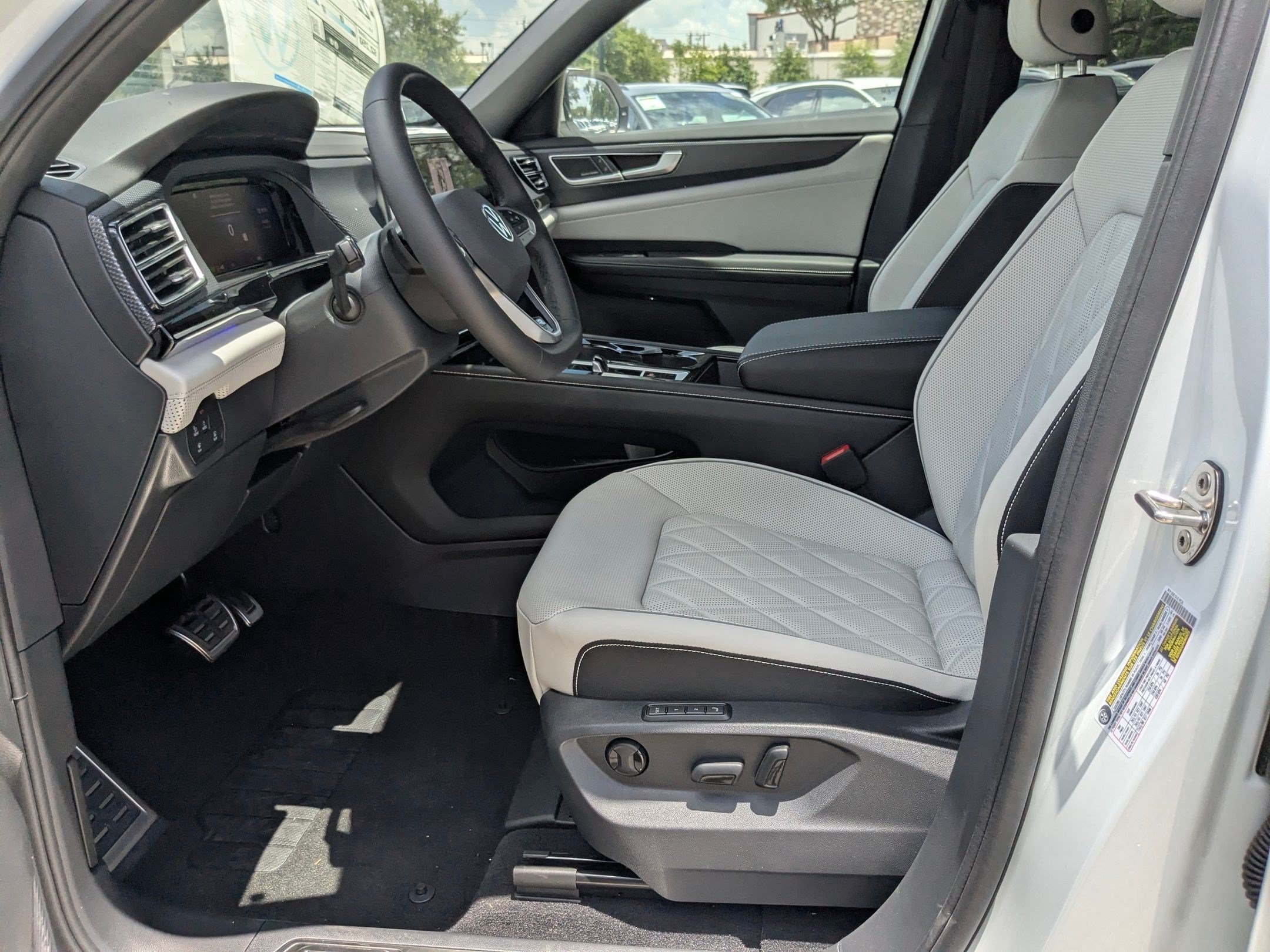 New 2026 White Volkswagen 2.0T SEL Premium R-Line image 5