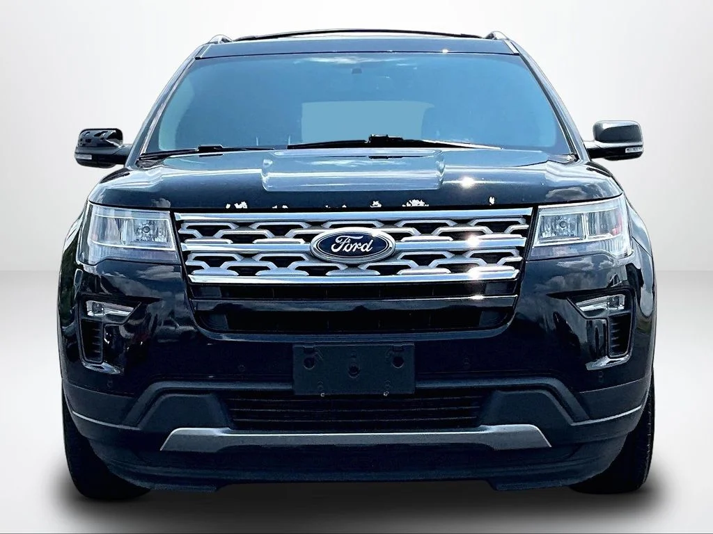 Used 2019 Black Ford XLT image 3