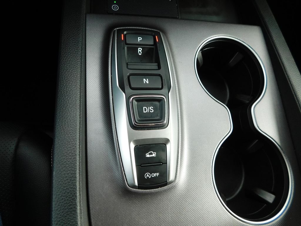 Used 2025 White Honda RTL image 38