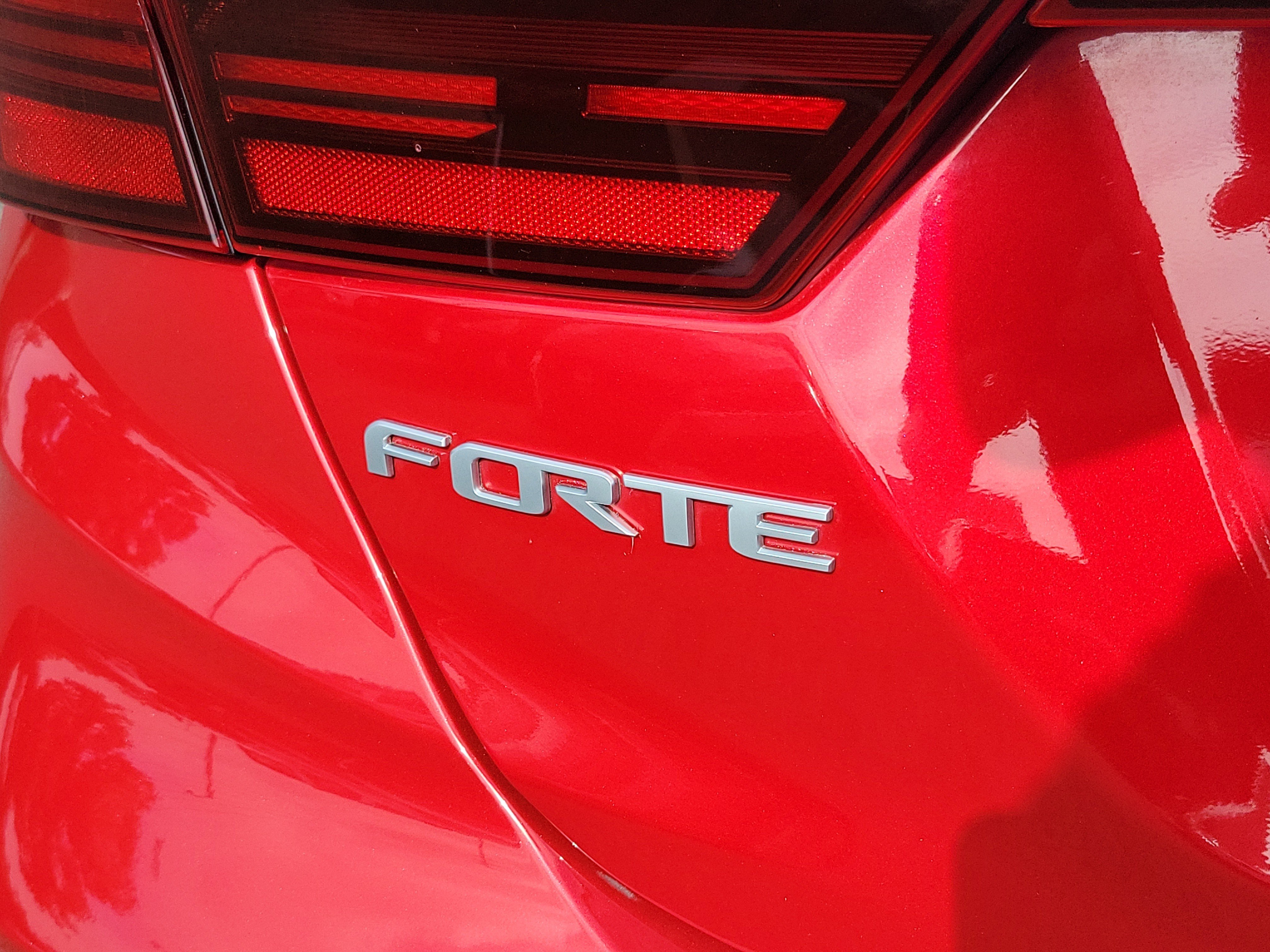 2024 Kia Forte GT-Line - Photo 21