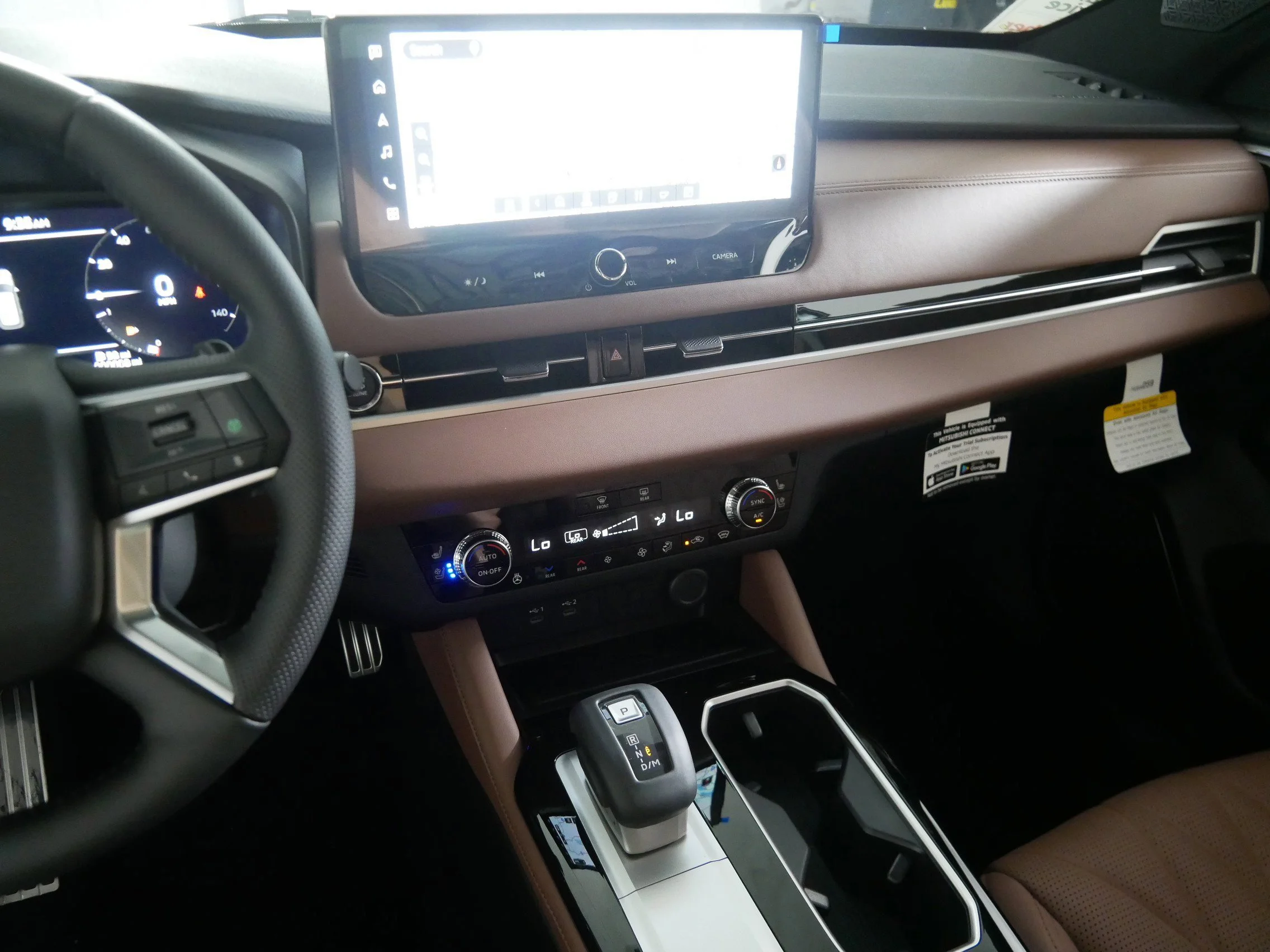 2025 Mitsubishi Outlander SEL - Photo 6
