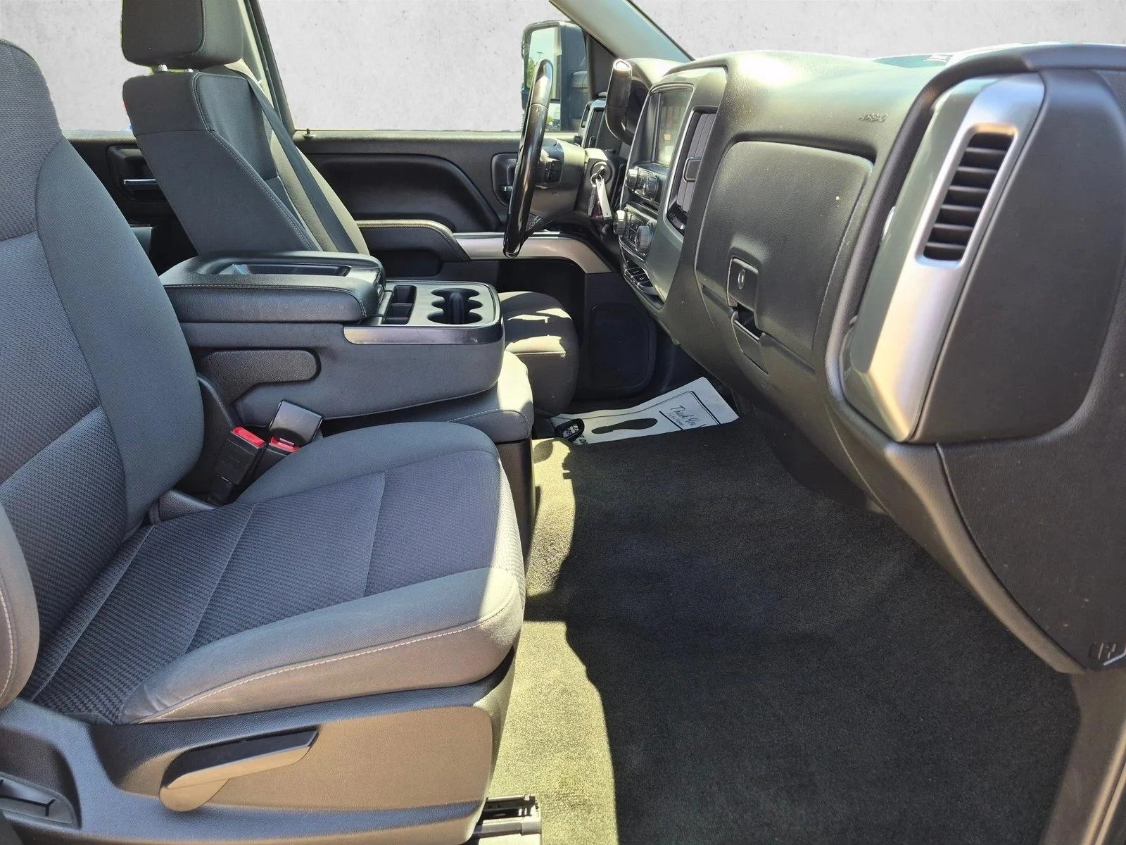 Used 2018 Graphite Metallic Chevrolet LT image 20