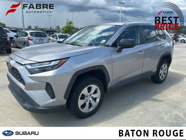 2023 Toyota RAV4 LE FWD's photo