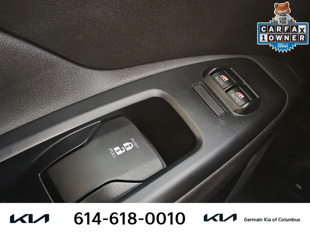 Used 2019 White Ram Base image 26